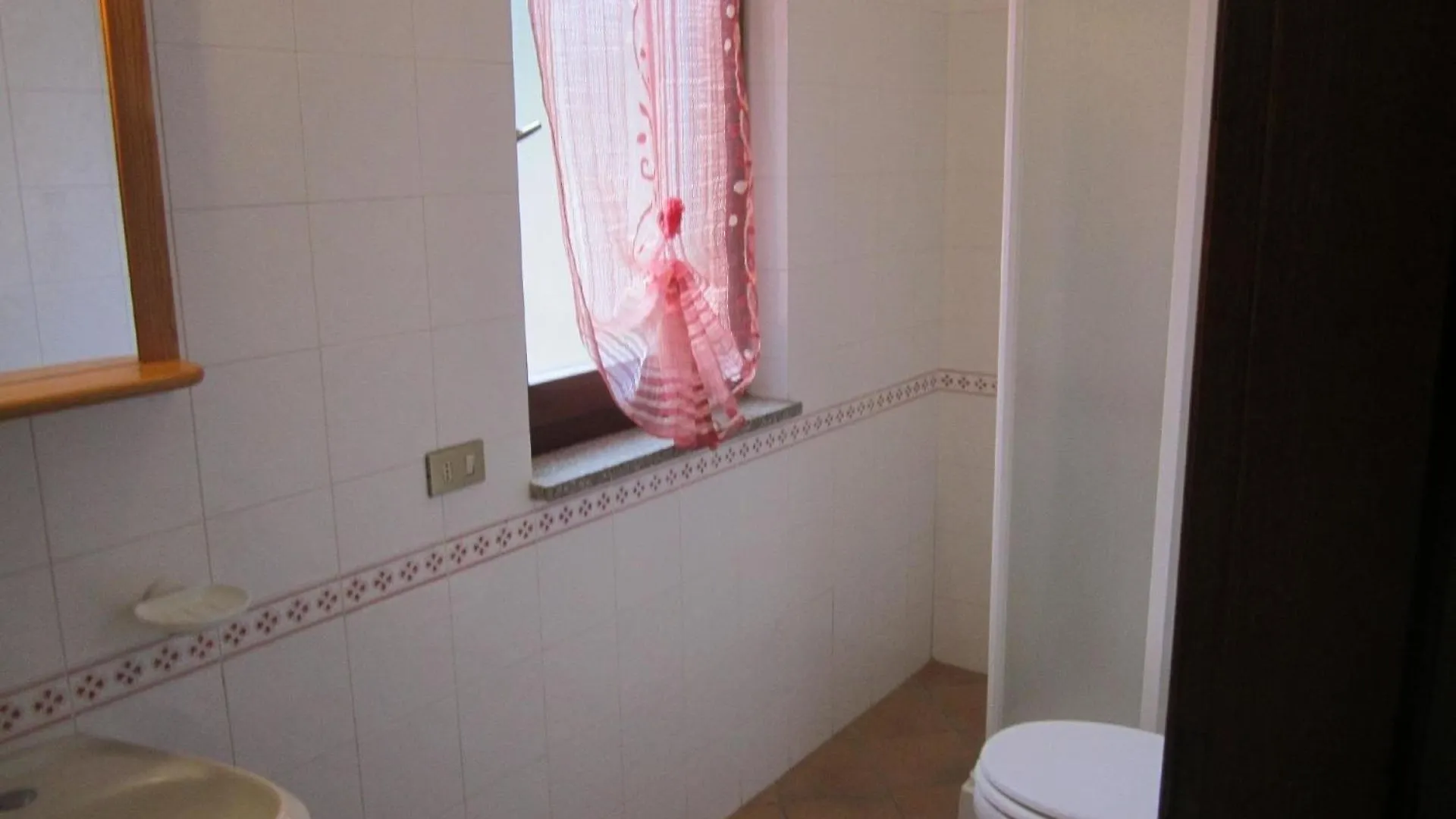 Apartment Ferienwohnung In Capoliveri Mit Schoenem Garten - B55509